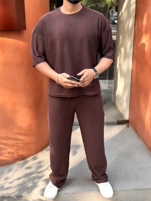 UA OVERSIZED SOLID TEXTURED CO-ORD SET MEN - CHOCO WINE