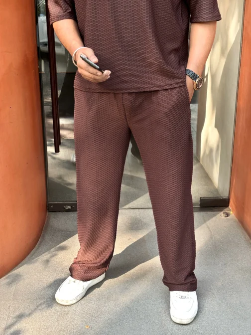 UA OVERSIZED SOLID TEXTURED CO-ORD SET MEN - CHOCO WINE - Image 2